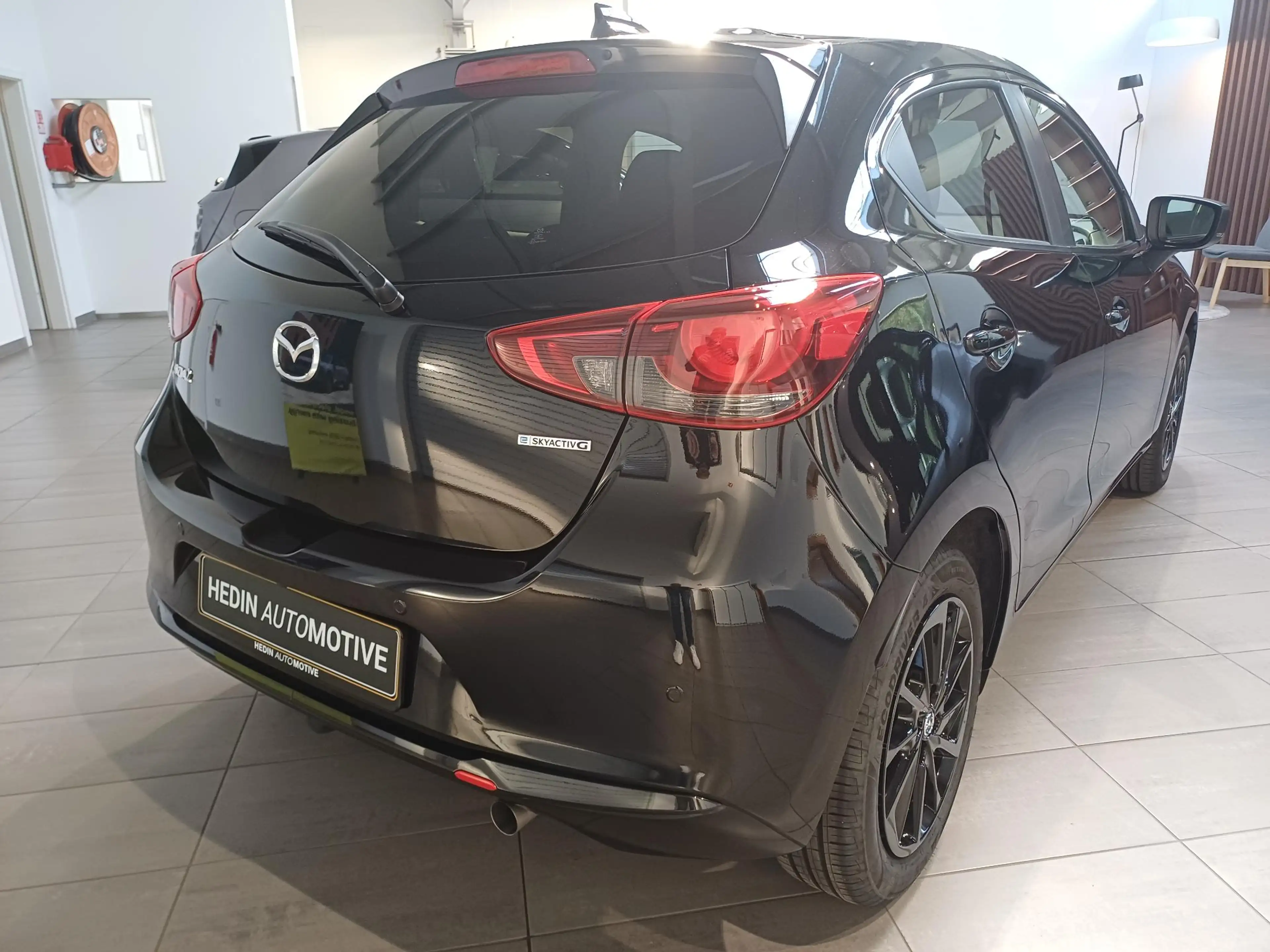 Mazda 2 — photo 6