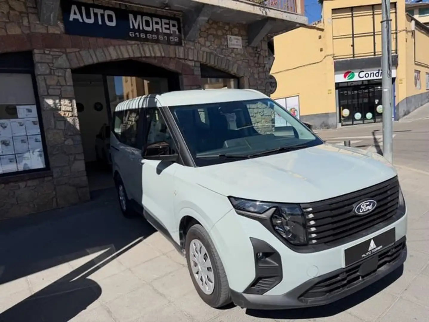 Ford Tourneo Courier 1.0 Ecoboost Trend Gris - 1