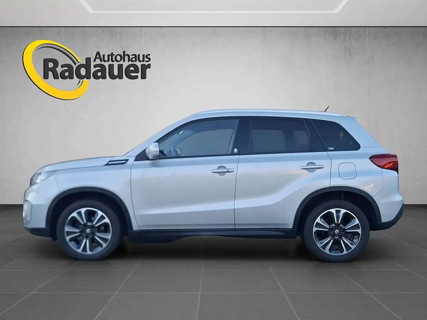 Suzuki Vitara 1,4 DITC ALLGRIP flash Aut. Zilver - 2