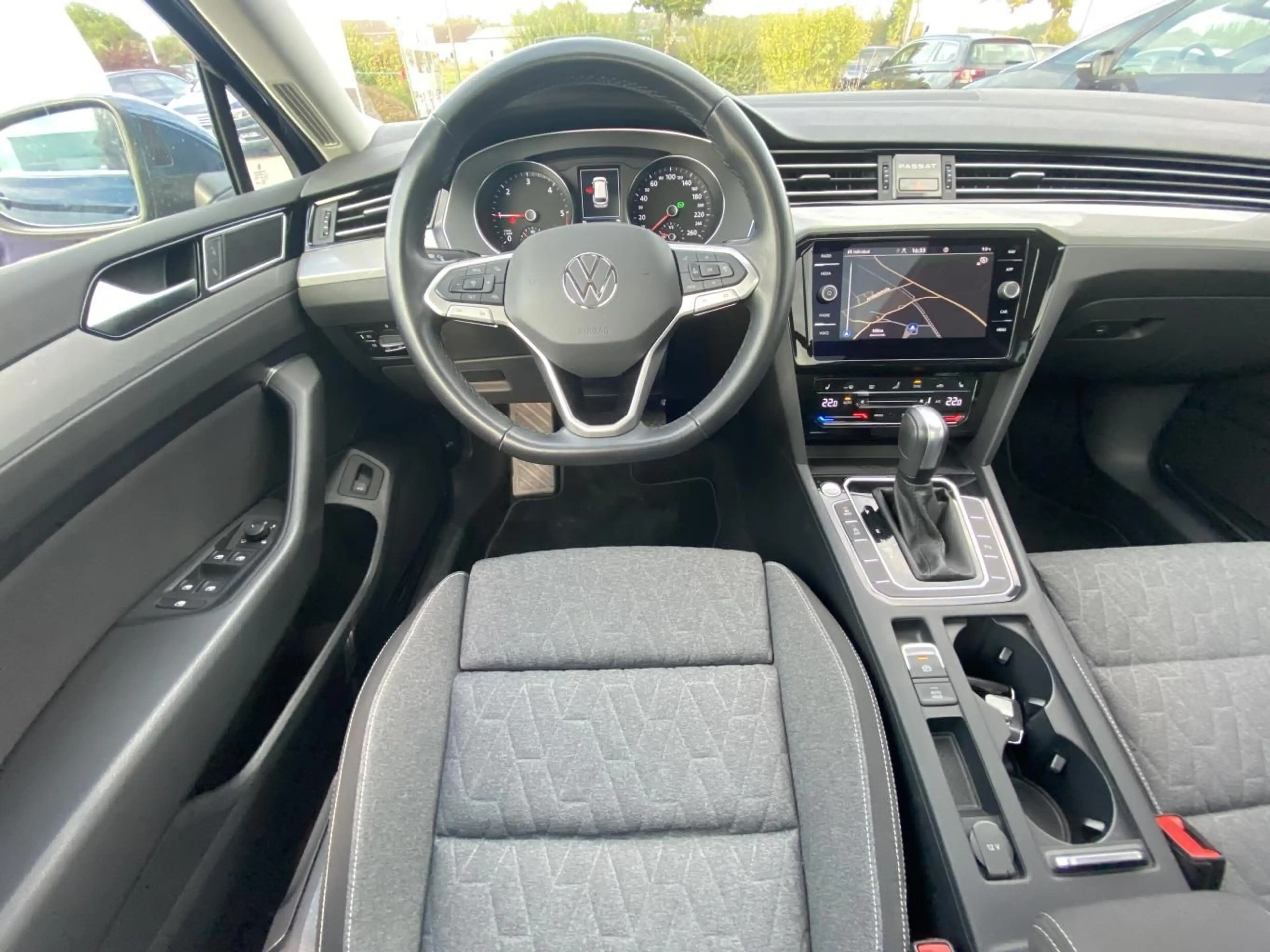 Volkswagen Passat Variant 2.0 TDI DSG Business STANDHEIZUNG — photo 15