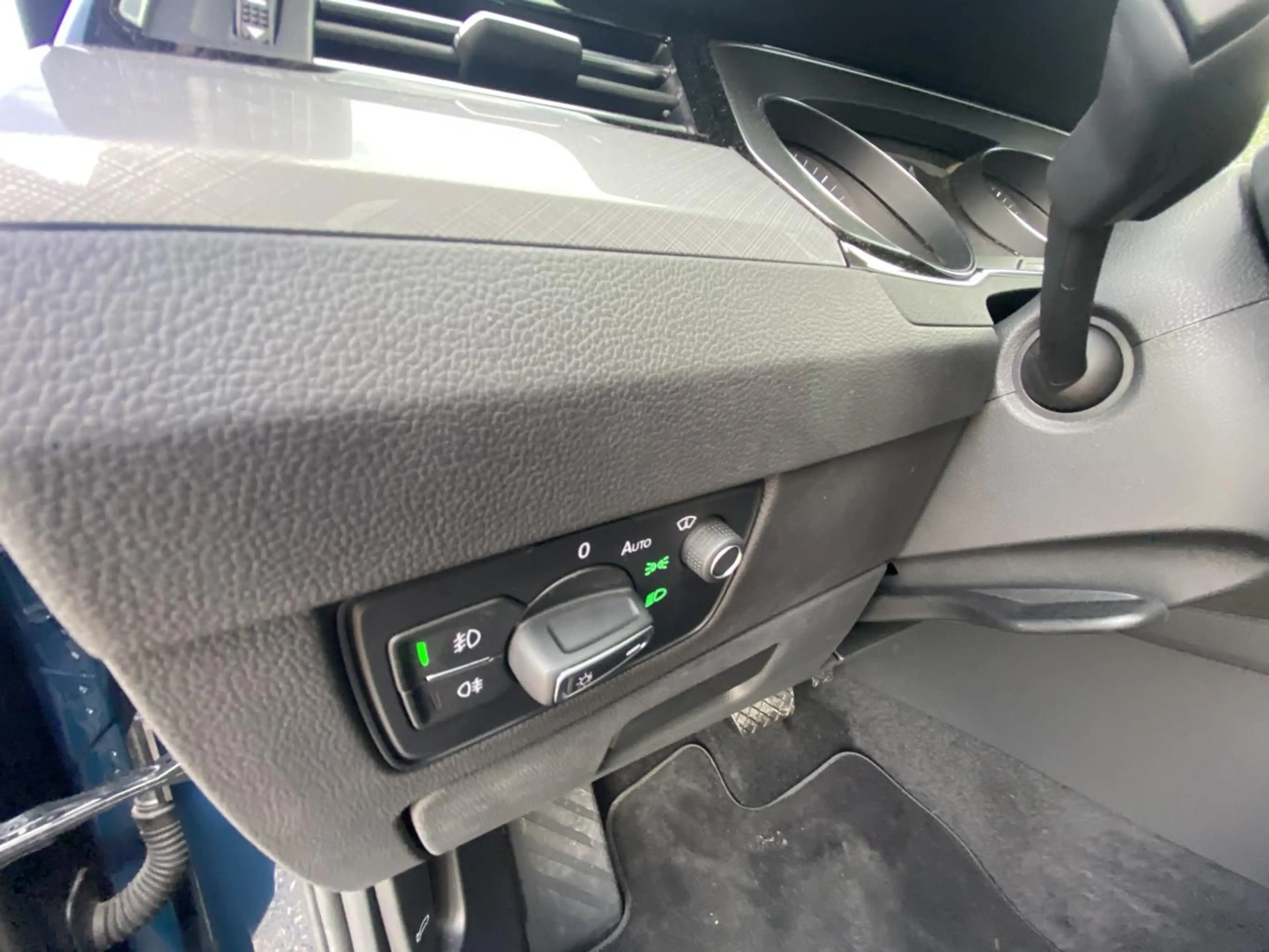 Volkswagen Passat Variant 2.0 TDI DSG Business STANDHEIZUNG — photo 10