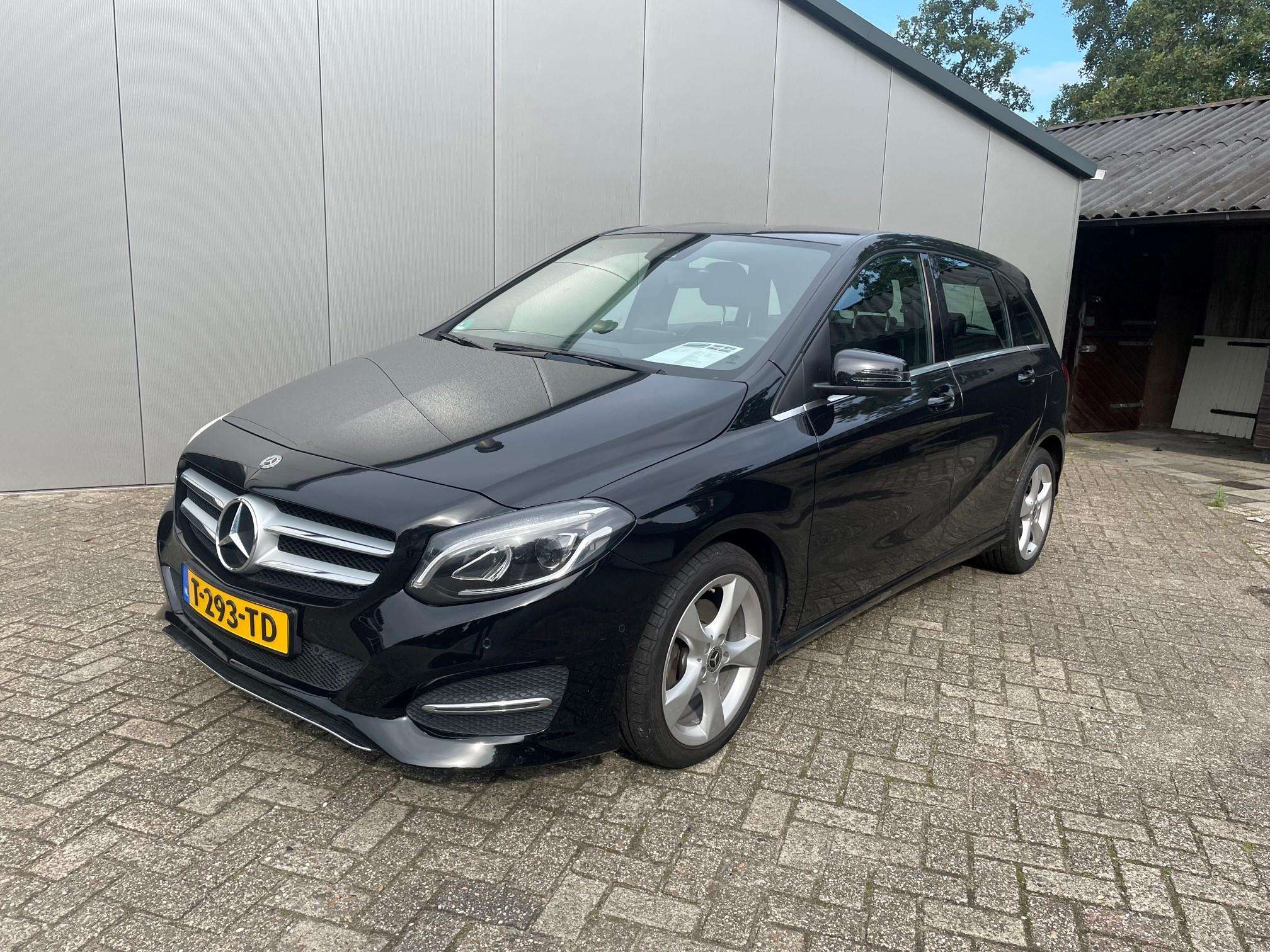 Mercedes-Benz B 200