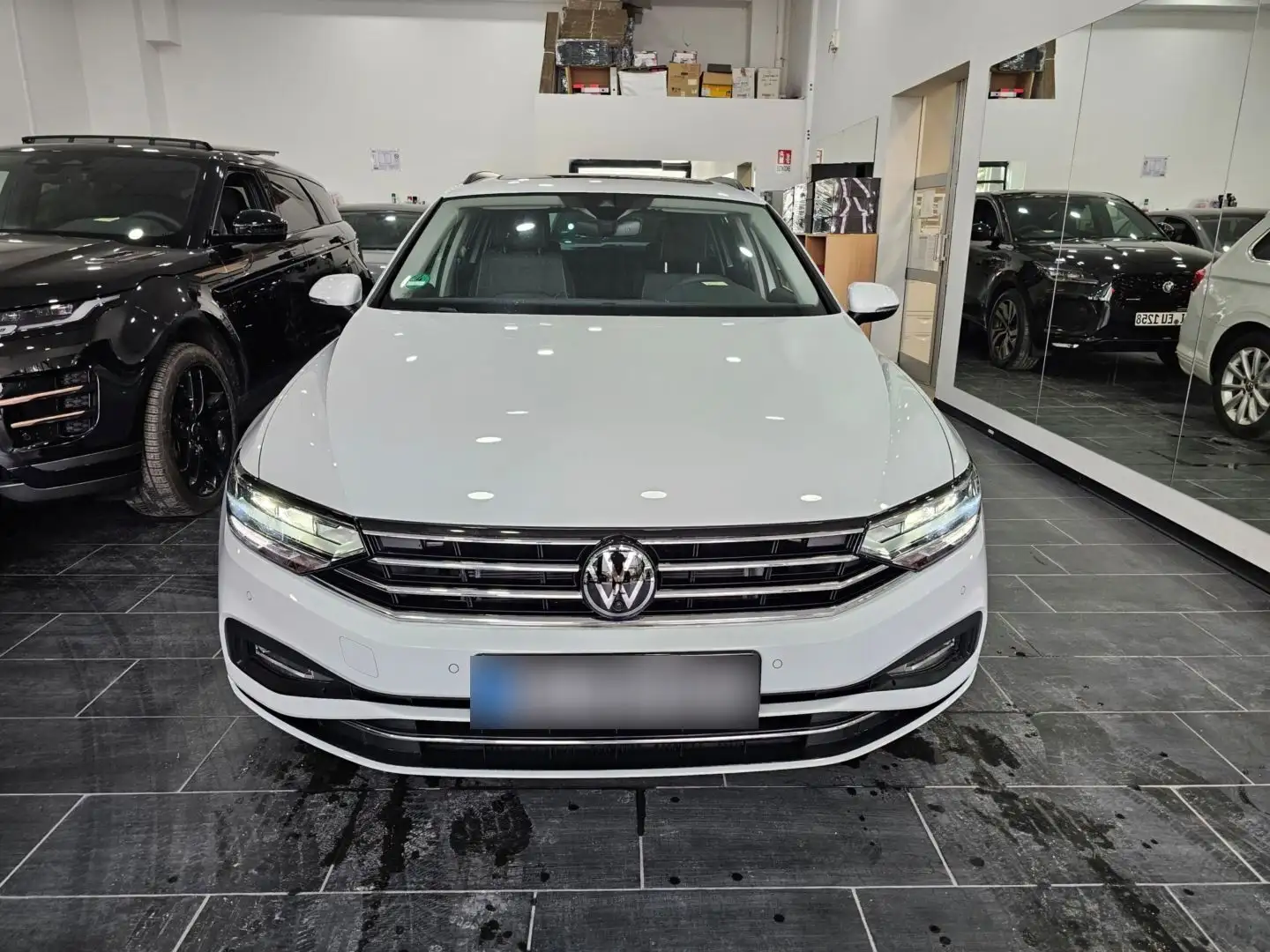 Volkswagen Passat Variant Tetto LED C.17 ACC Camera360 PDC Navi Paddles S&S Bianco - 2