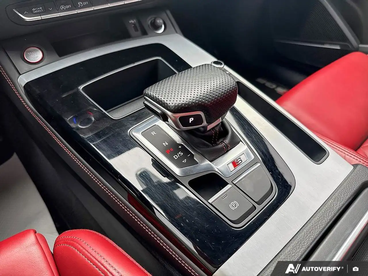 Audi SQ5 снимка Audi SQ5