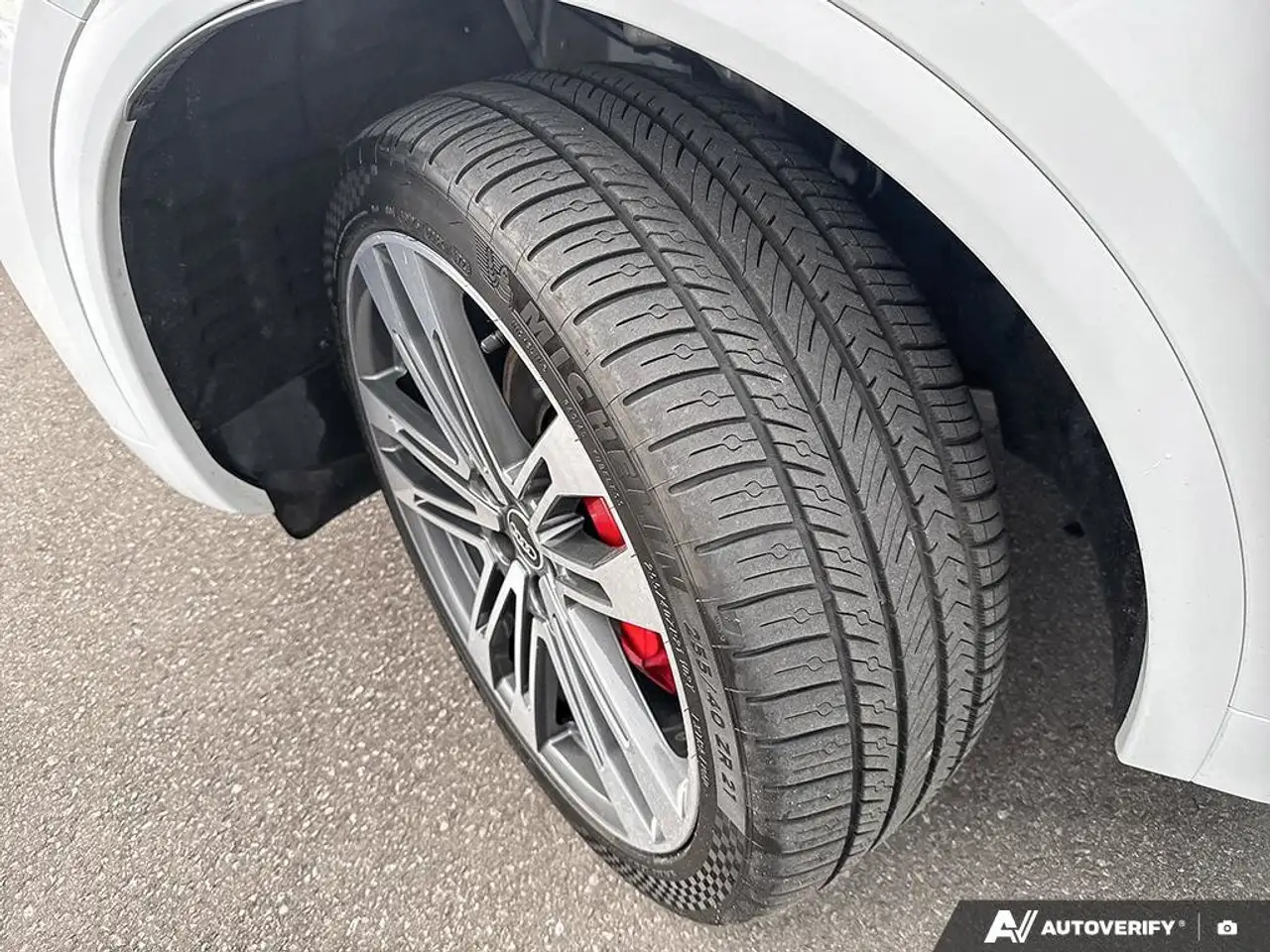 Audi SQ5 снимка Audi SQ5