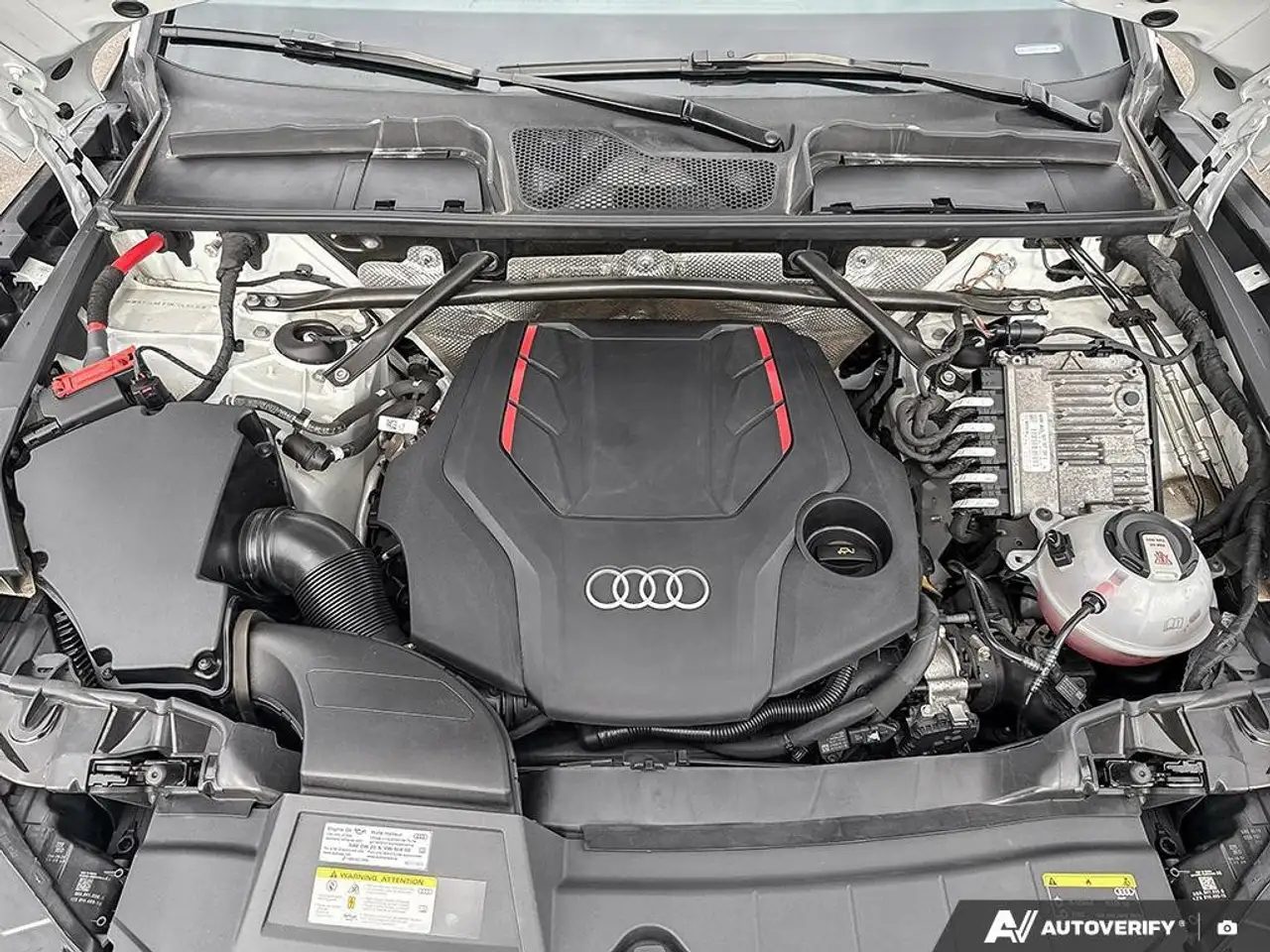 Audi SQ5 снимка Audi SQ5