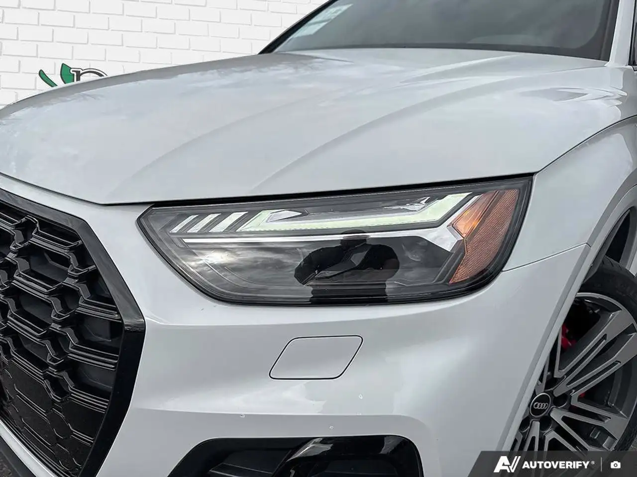 Audi SQ5 снимка Audi SQ5