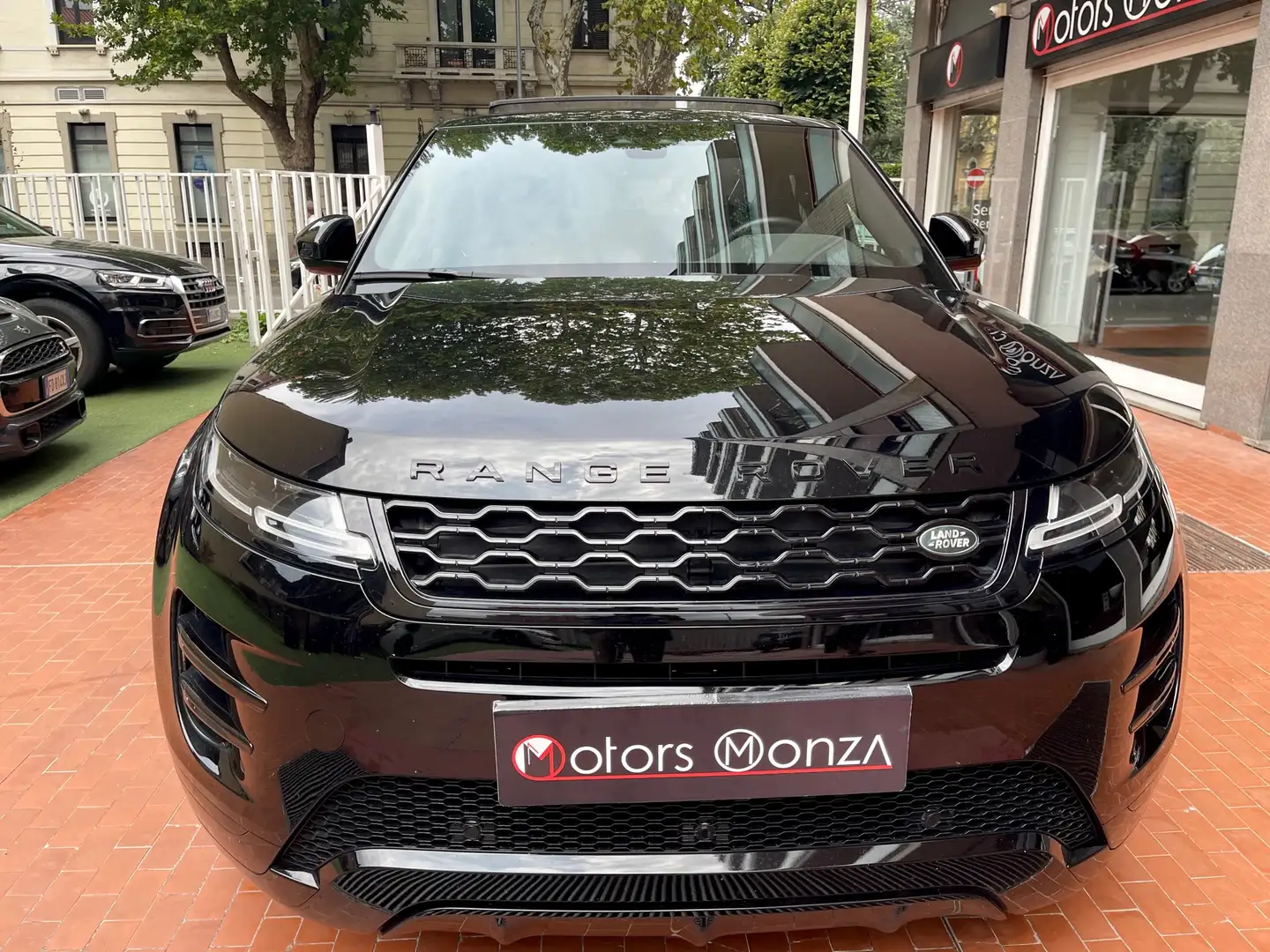 Land Rover Range Rover Evoque 2.0D I4 240 CV R-Dynamic *Total Black *Tetto Pan. Nero - 2