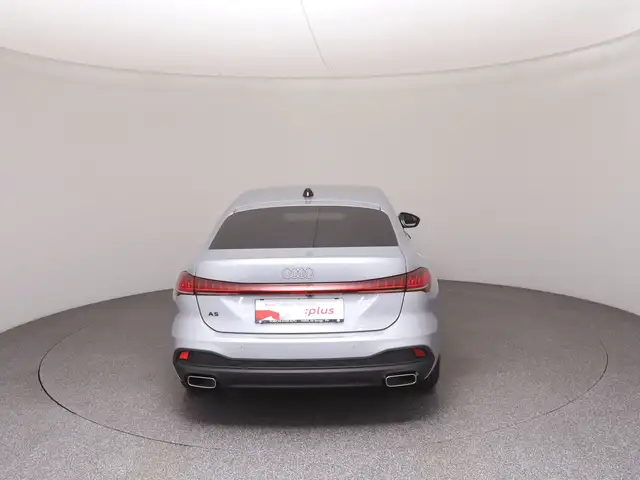 Audi A5 view 6