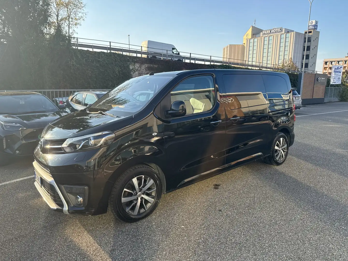Toyota Proace Proace Verso 2.0D 150 CV L1 D Luxury IVA ESP Noir - 1
