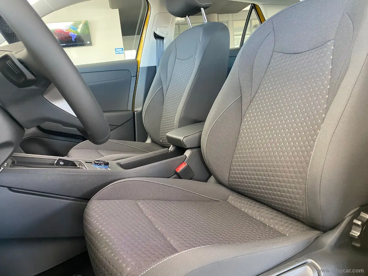 Volkswagen T-Roc 1.5 eTSI ACT DSG Life, миниатюра 10