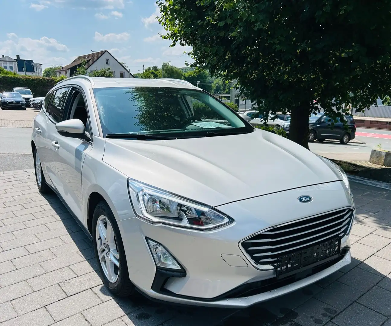 Ford Focus Turnier Cool & Connect Silber - 2