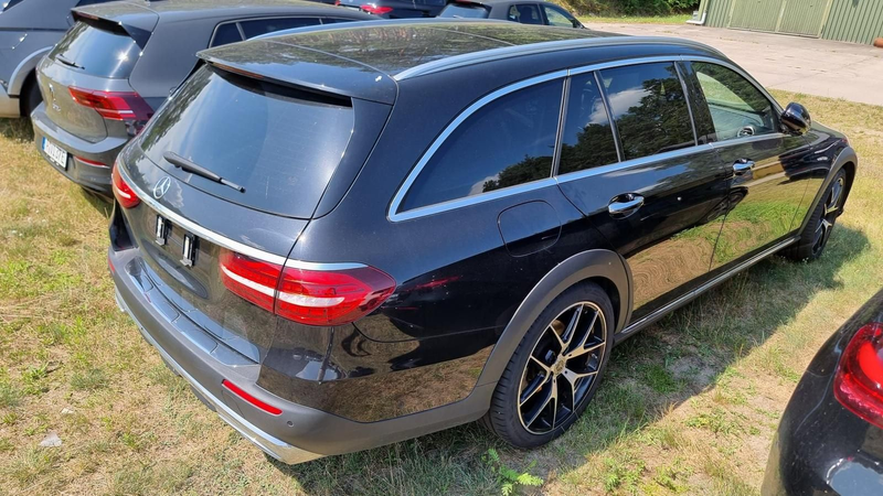 Mercedes-Benz E 400 E400d Kombi 4Matic All-Terrain*360°*Widescreen* — photo 4