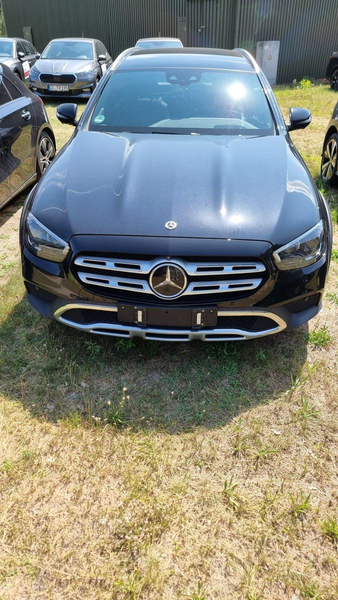 Mercedes-Benz E 400 E400d Kombi 4Matic All-Terrain*360°*Widescreen* — photo 2