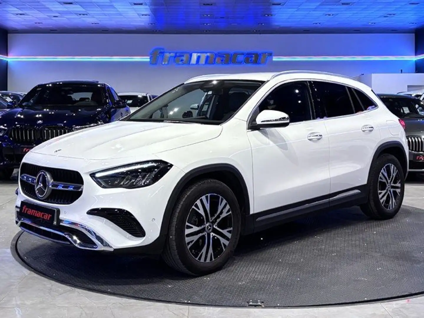 Mercedes-Benz GLA 200 200d 8G-DCT Blanco - 1