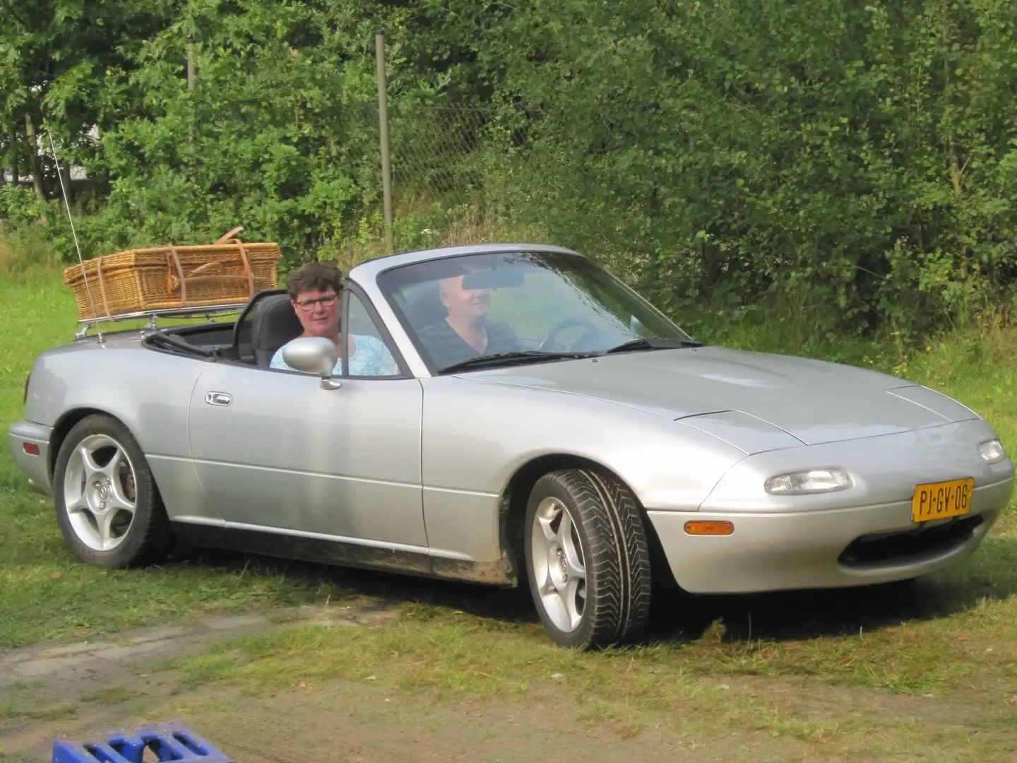 Mazda MX-5 MX-5 1.6i-16V - 1