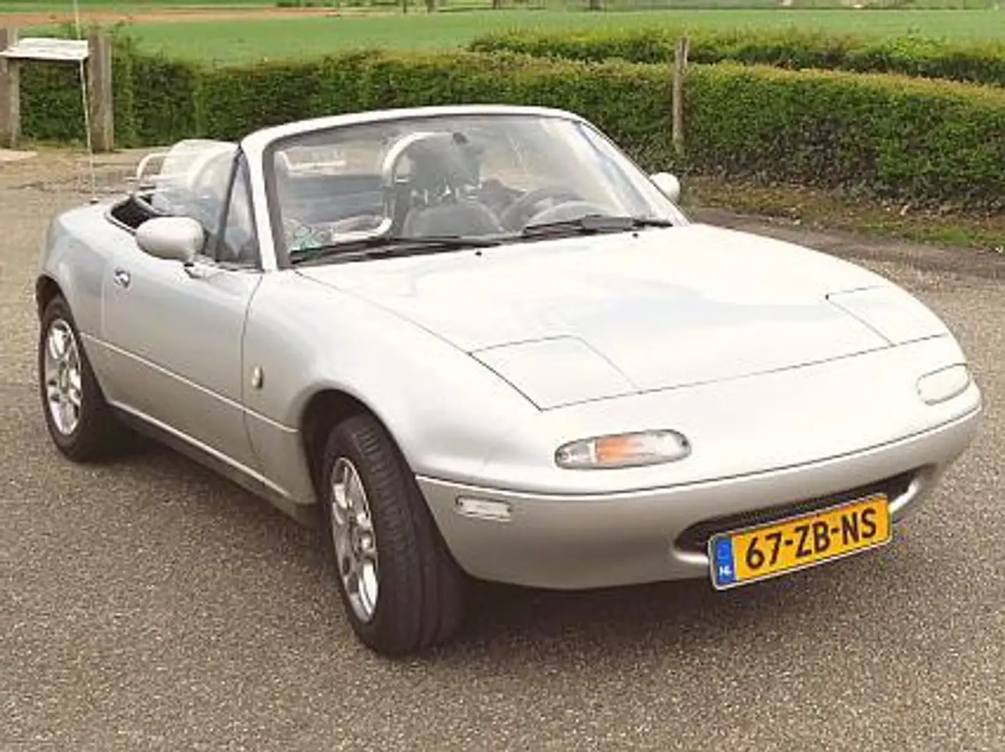Mazda MX-5 MX-5 1.6i-16V - 2