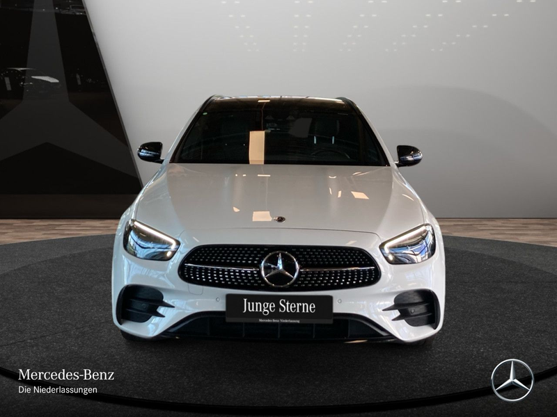 Mercedes-Benz E 300 de T 4M AMG+NIGHT+PANO+AHK+LED+FAHRASS+9G — photo 3