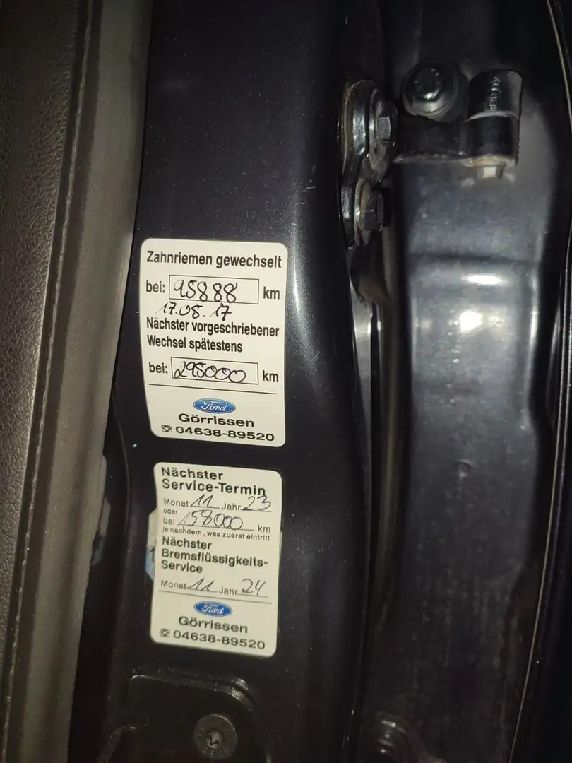 Ford Focus Turnier 1,6 Style, Tempomat, Klimaautomati Schwarz - 2