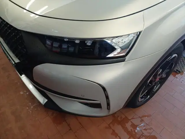 DS Automobiles DS 7 Crossback view 10