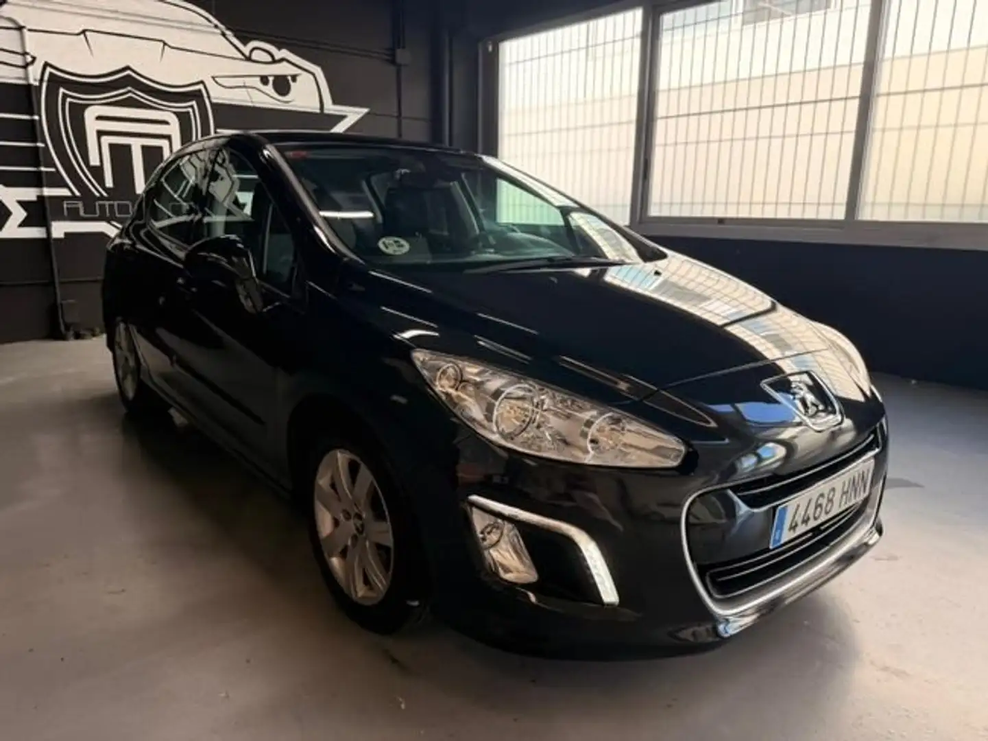 Peugeot 308 Active Negro - 2