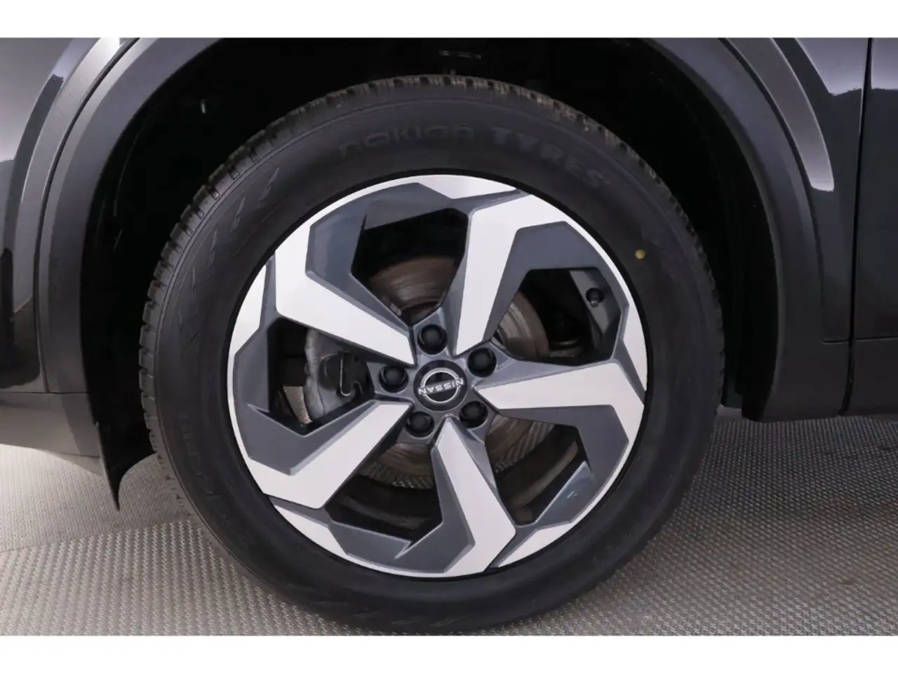 Nissan Qashqai 1.3DIG-T N-Connecta+LED+NAVI+PDC+SHZ 14