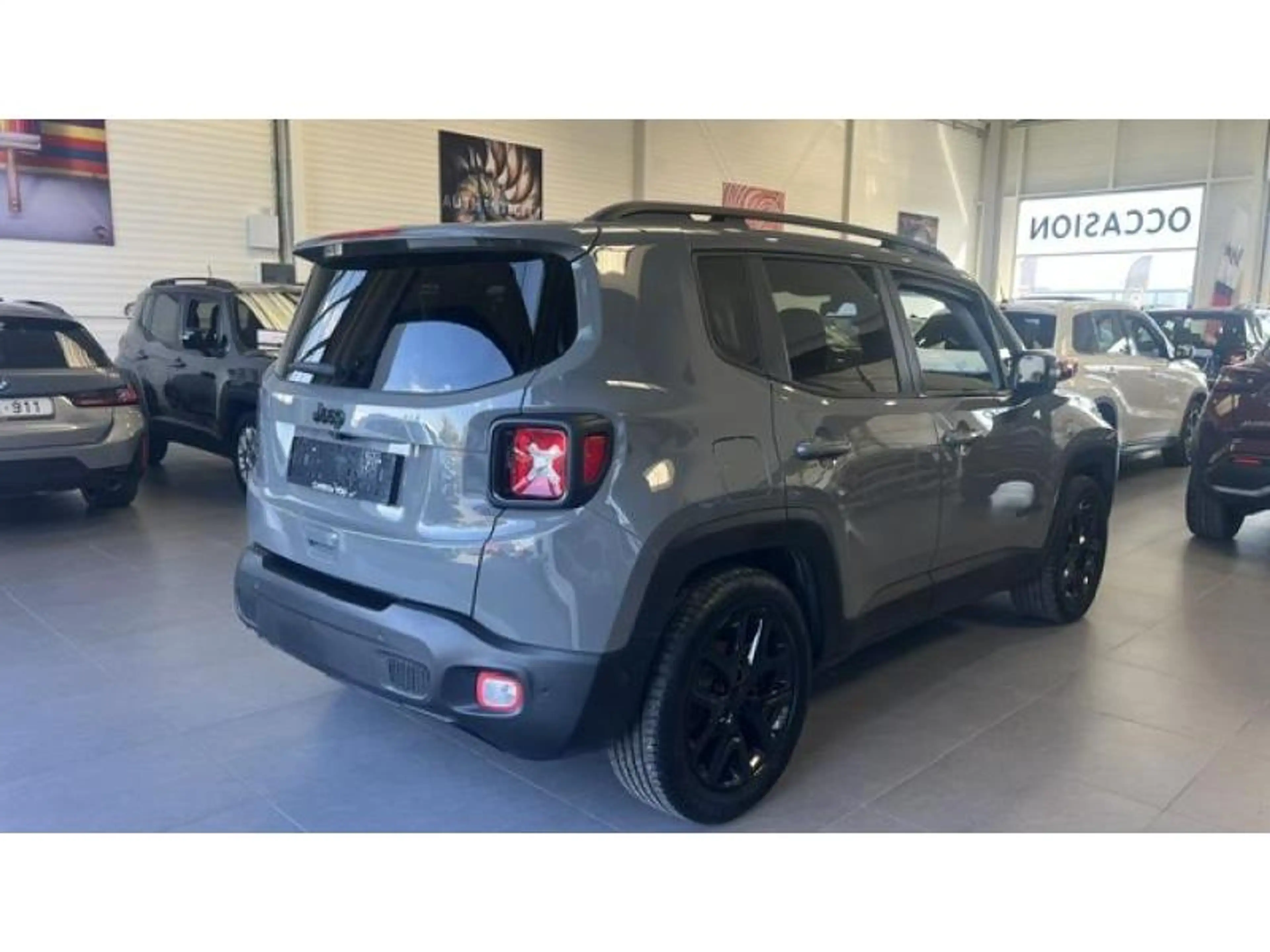 Jeep Renegade Limited — photo 5