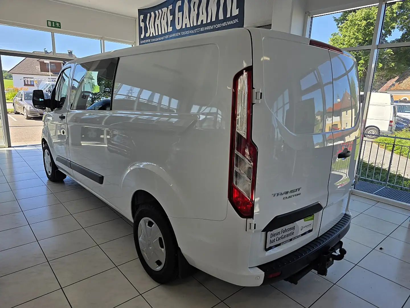Ford Transit Custom Kasten DK 2,0 TDCi L2H1 340 Trend Weiß - 2