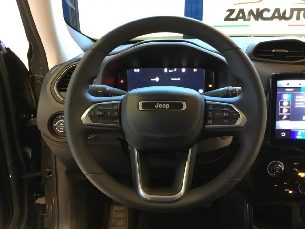 Jeep Renegade 1.5 T4 MHEV 130cv Summit DDCT MY25 10