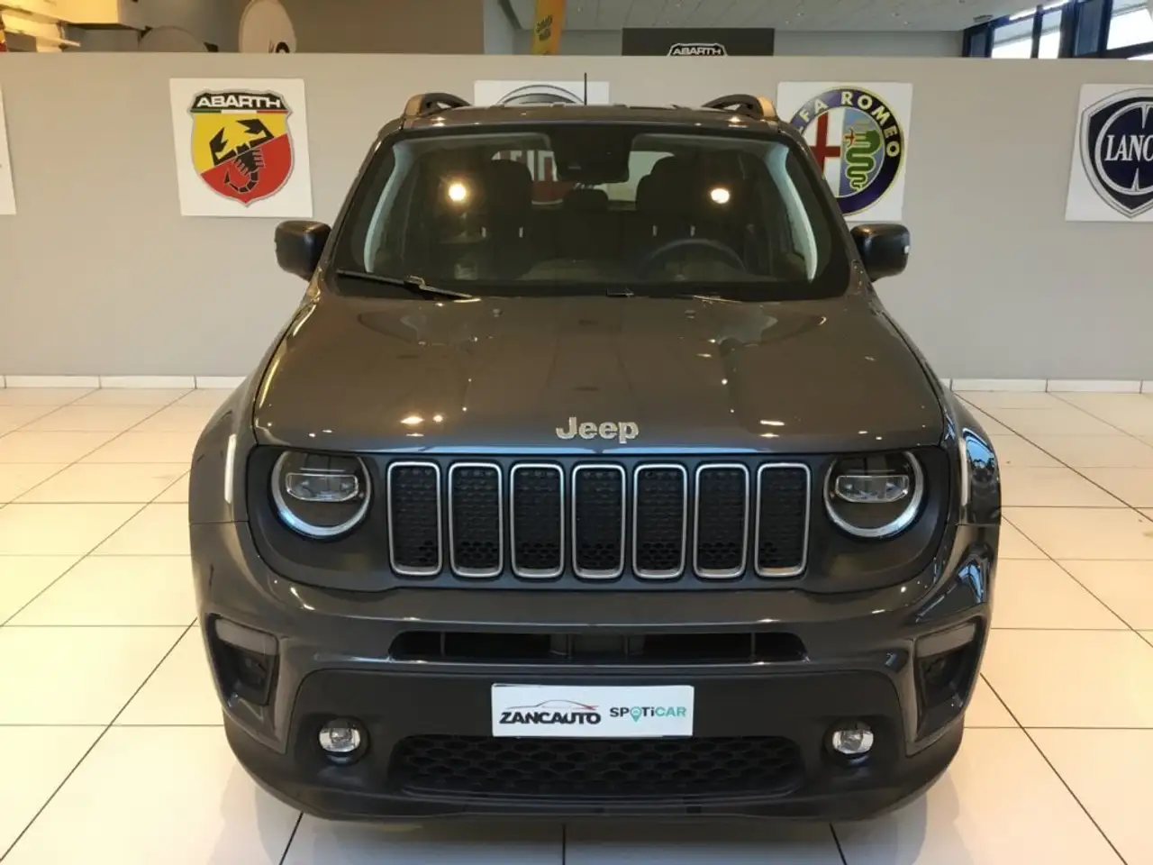 Jeep Renegade 1.5 T4 MHEV 130cv Summit DDCT MY25 4