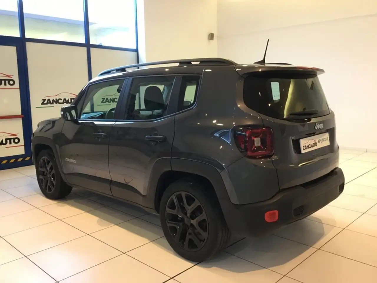 Jeep Renegade 1.5 T4 MHEV 130cv Summit DDCT MY25 6