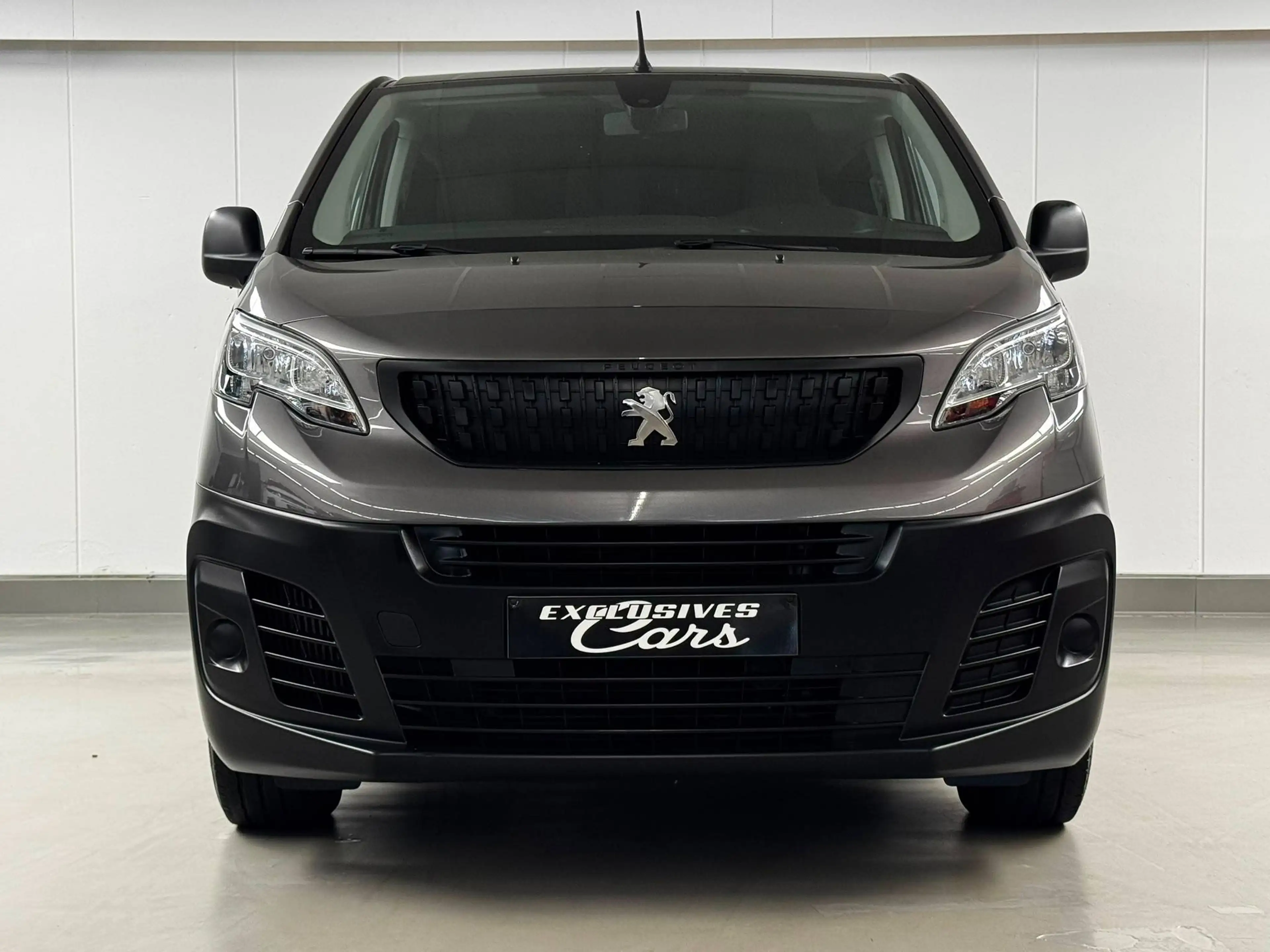 Peugeot Expert 2.0HDI 145CV LONG CHASSIS DOUBLE CABINE 6 PLACES CAMERA GPS CLIM — photo 3