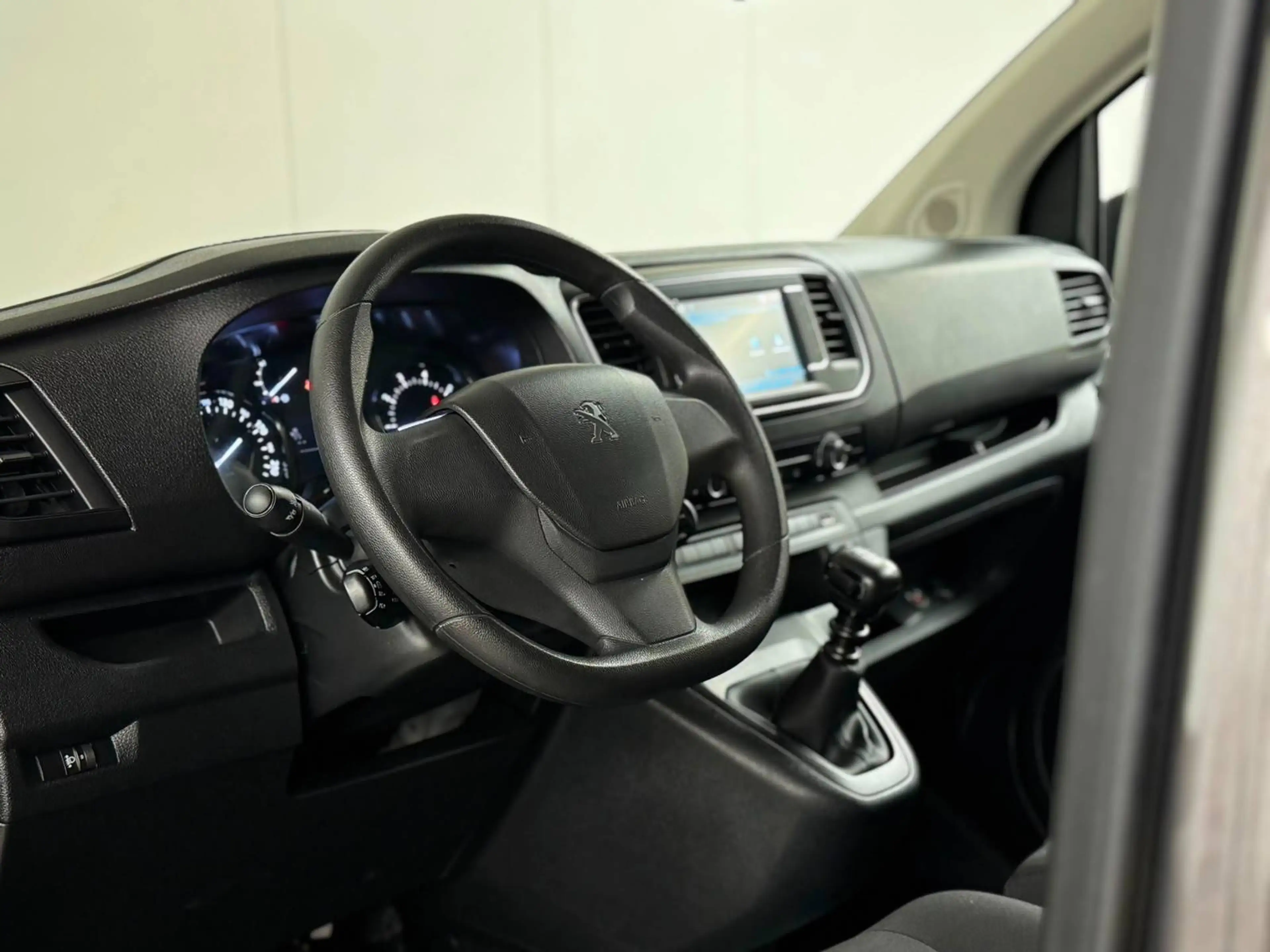 Peugeot Expert 2.0HDI 145CV LONG CHASSIS DOUBLE CABINE 6 PLACES CAMERA GPS CLIM — photo 10