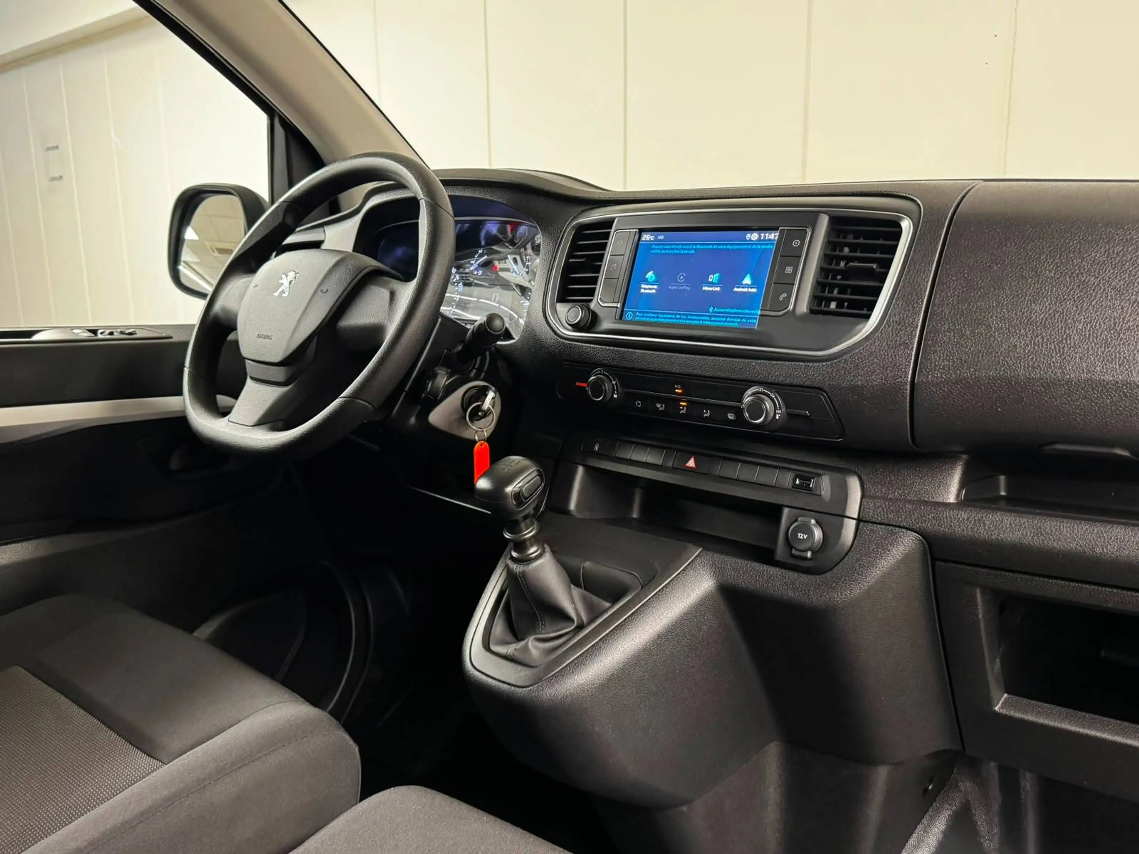Peugeot Expert 2.0HDI 145CV LONG CHASSIS DOUBLE CABINE 6 PLACES CAMERA GPS CLIM — photo 9