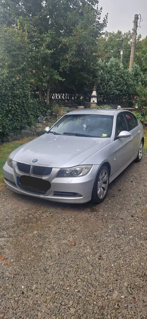 BMW 330 330xi Aut. - 1