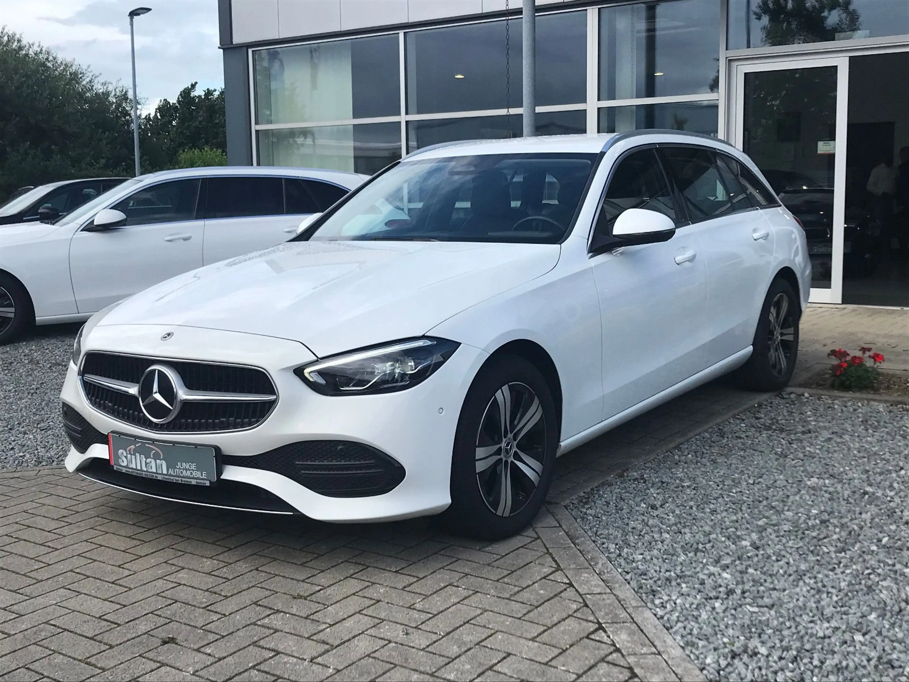 Mercedes-Benz C 220 T d 9G 4Matic Avantgarde LED Kam AHK Distr