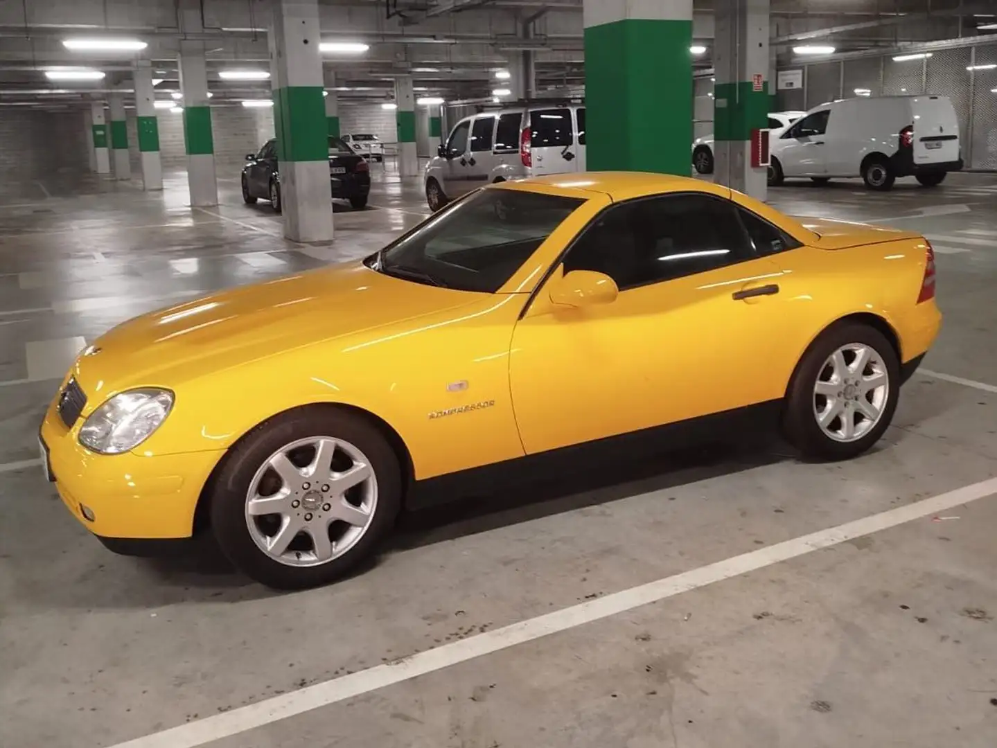 Mercedes-Benz SLK 230 K Jaune - 2