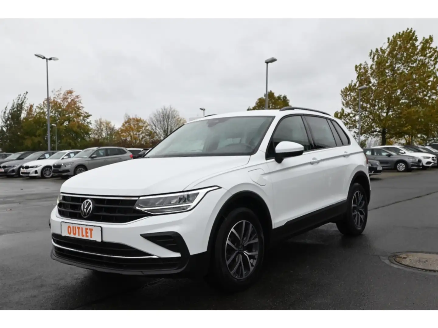 Volkswagen Tiguan 1.4 TSI eHyb AHK-Navi-SHz-ACC-LED-Apple C. Blanc - 1