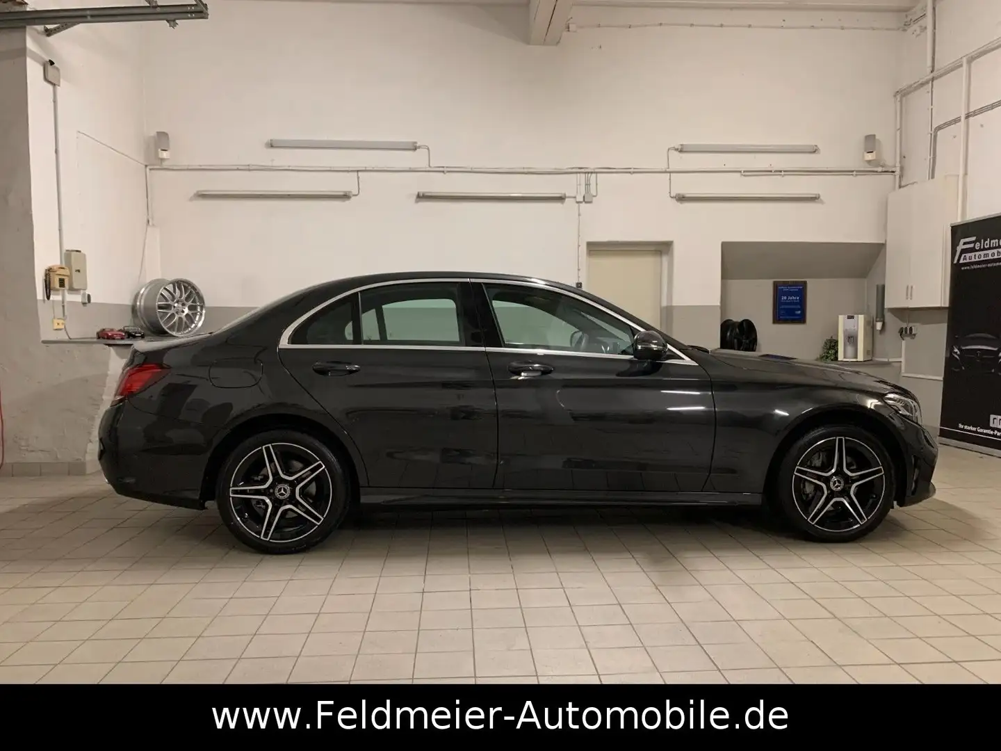 Mercedes-Benz C 180 AMG*Edition*Digital*Distronic*Totw*LED*Nav Grau - 2