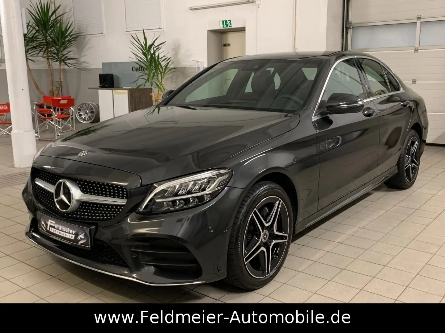 Mercedes-Benz C 180 AMG*Edition*Digital*Distronic*Totw*LED*Nav Grau - 1