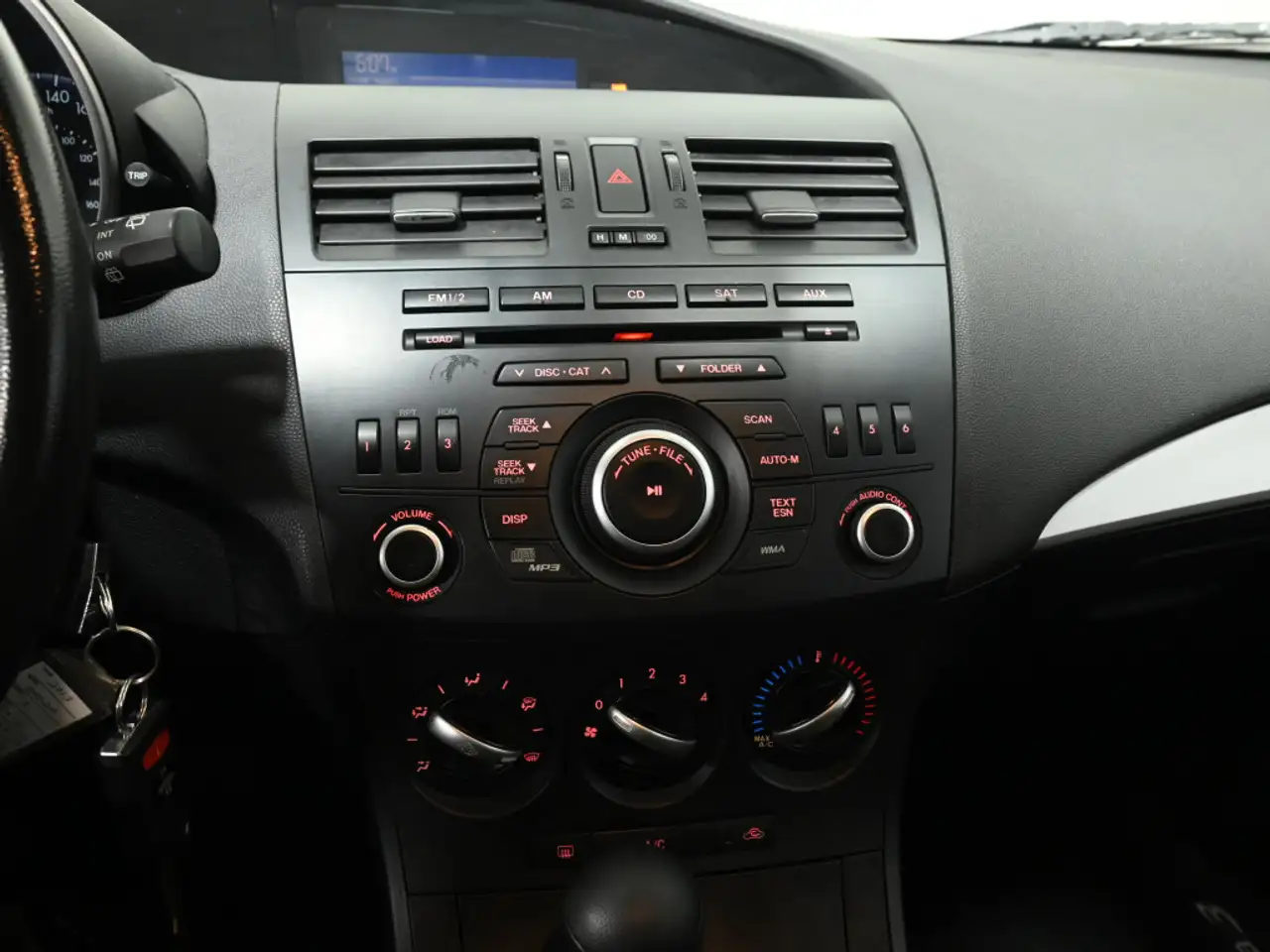 Mazda 3 снимка Mazda 3