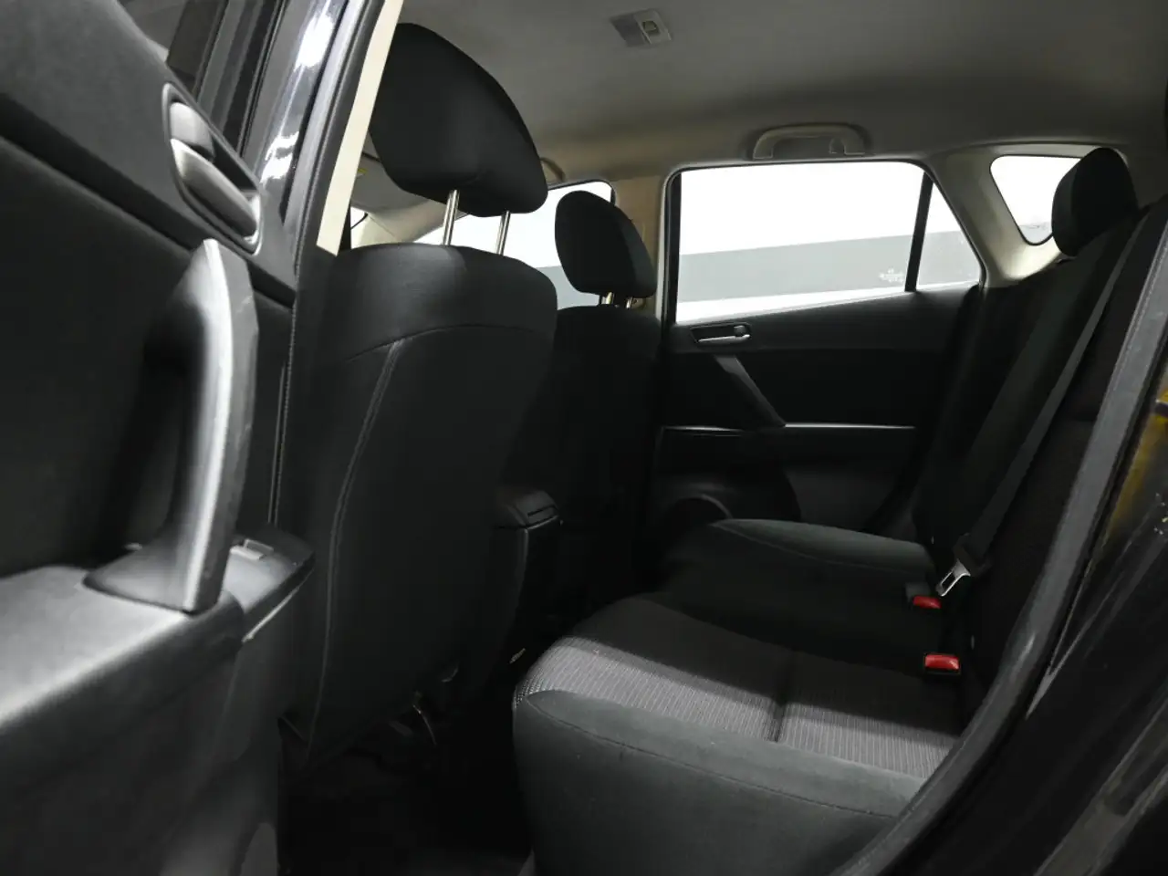 Mazda 3 снимка Mazda 3