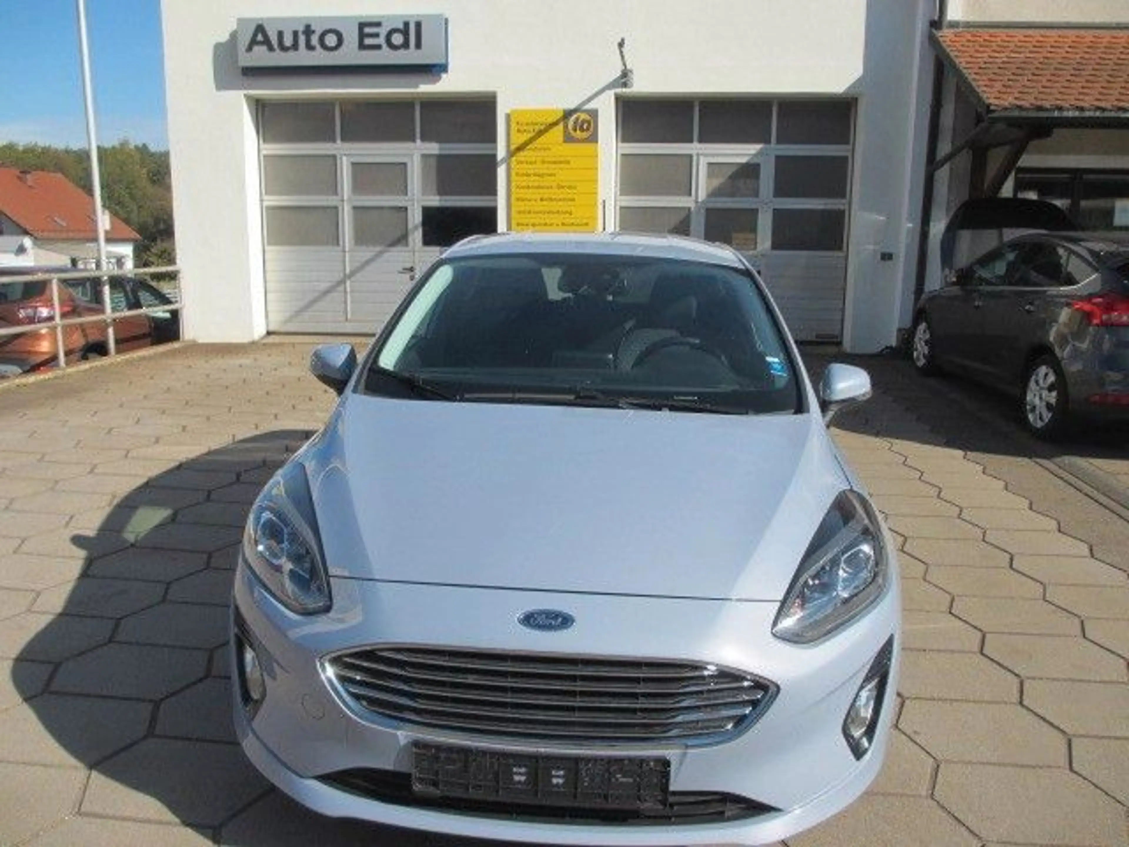 Ford Fiesta Titanium X, AHK abnehmbar, Winter-Paket — photo 3