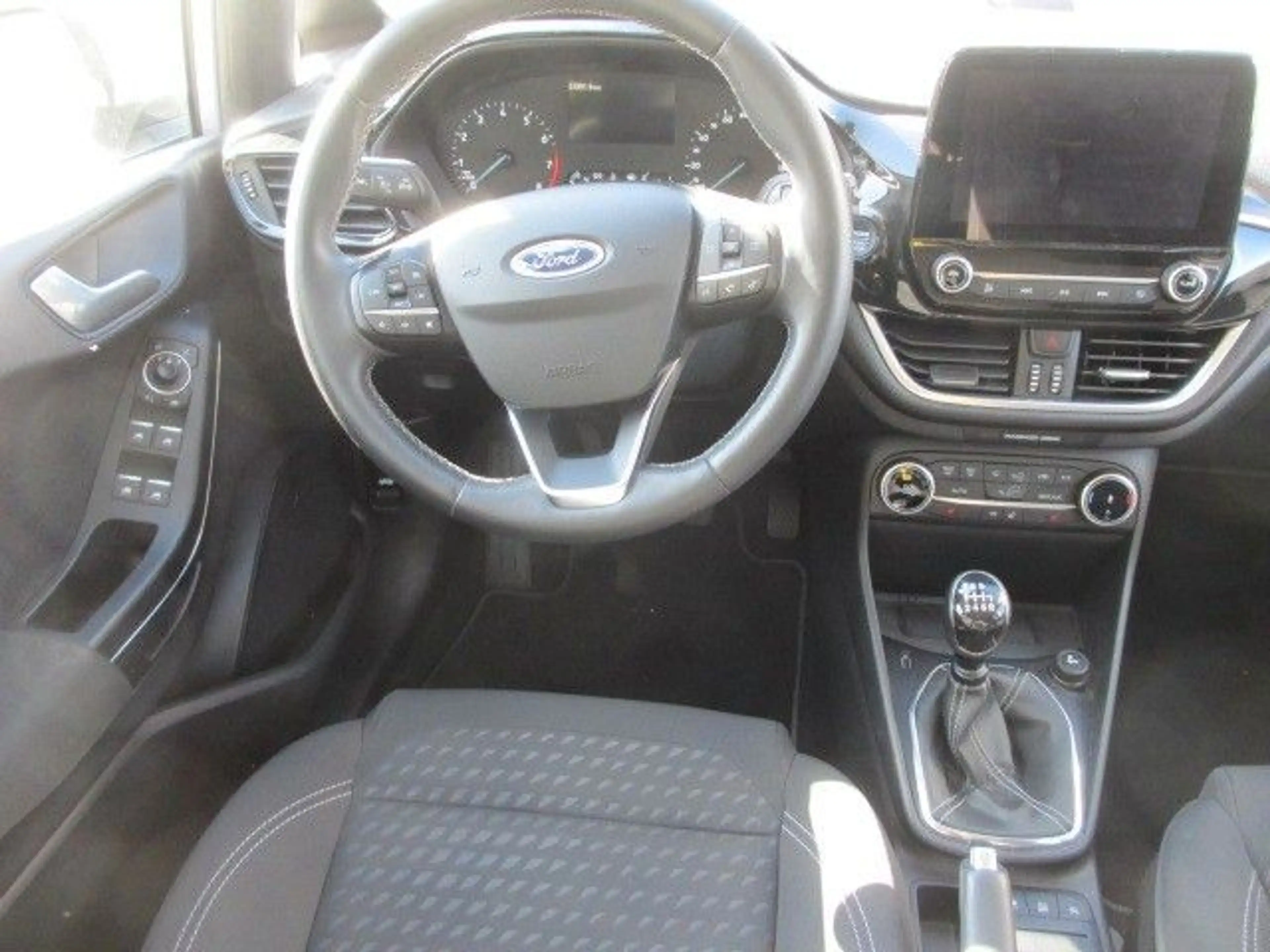 Ford Fiesta Titanium X, AHK abnehmbar, Winter-Paket — photo 16