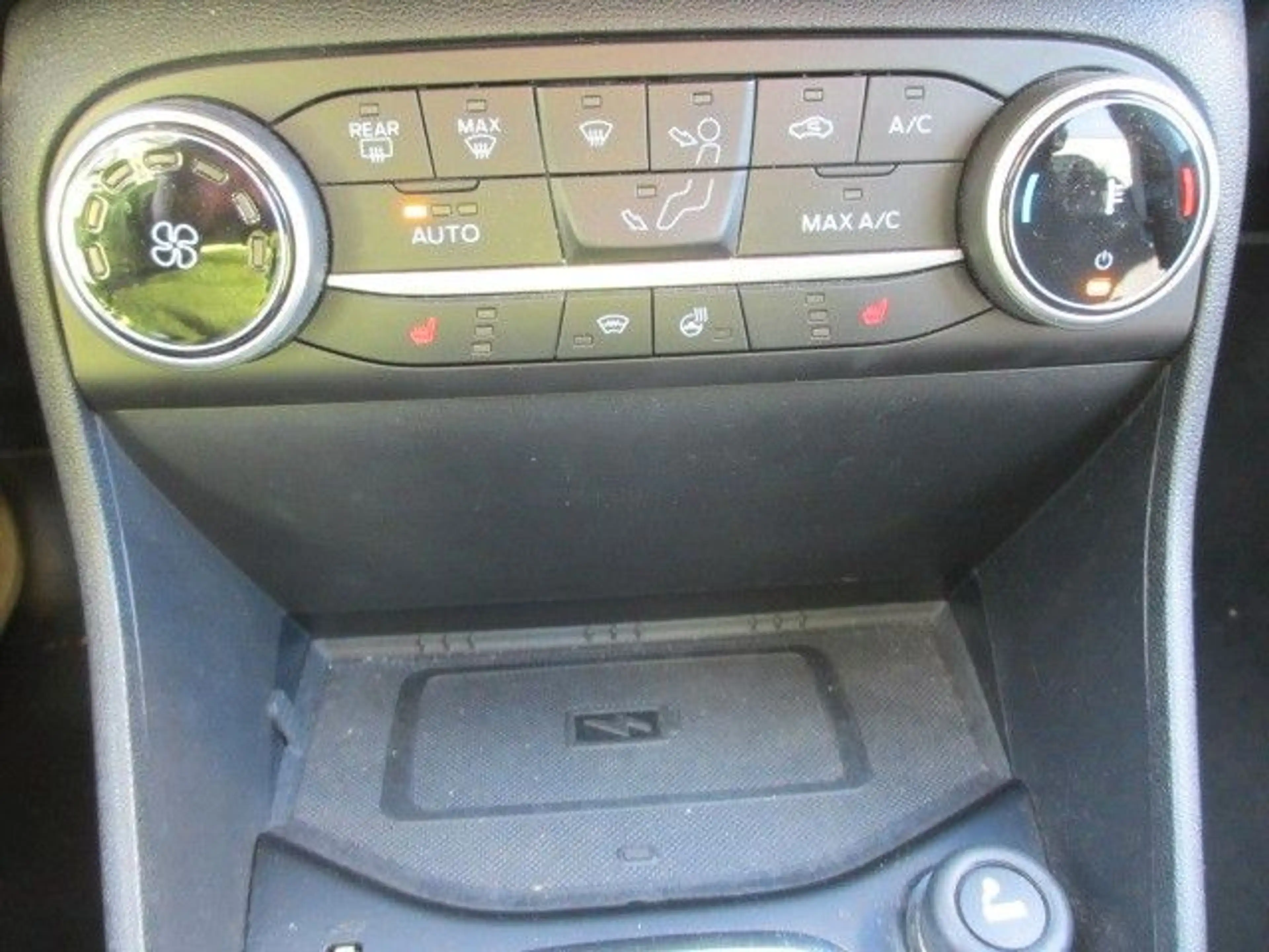 Ford Fiesta Titanium X, AHK abnehmbar, Winter-Paket — photo 23