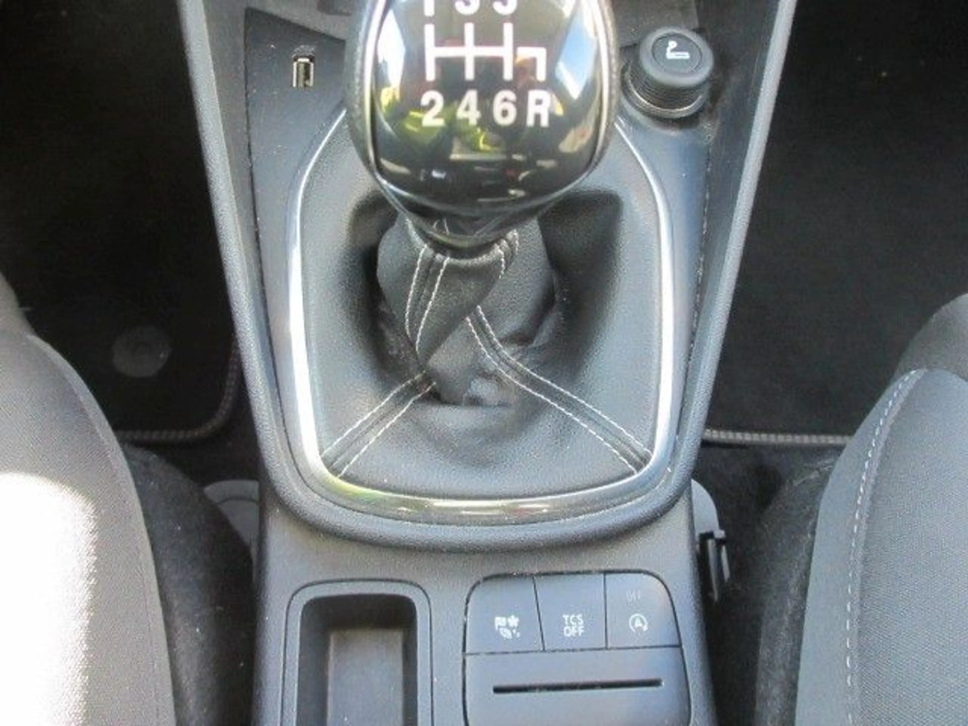 Ford Fiesta Titanium X, AHK abnehmbar, Winter-Paket — photo 24