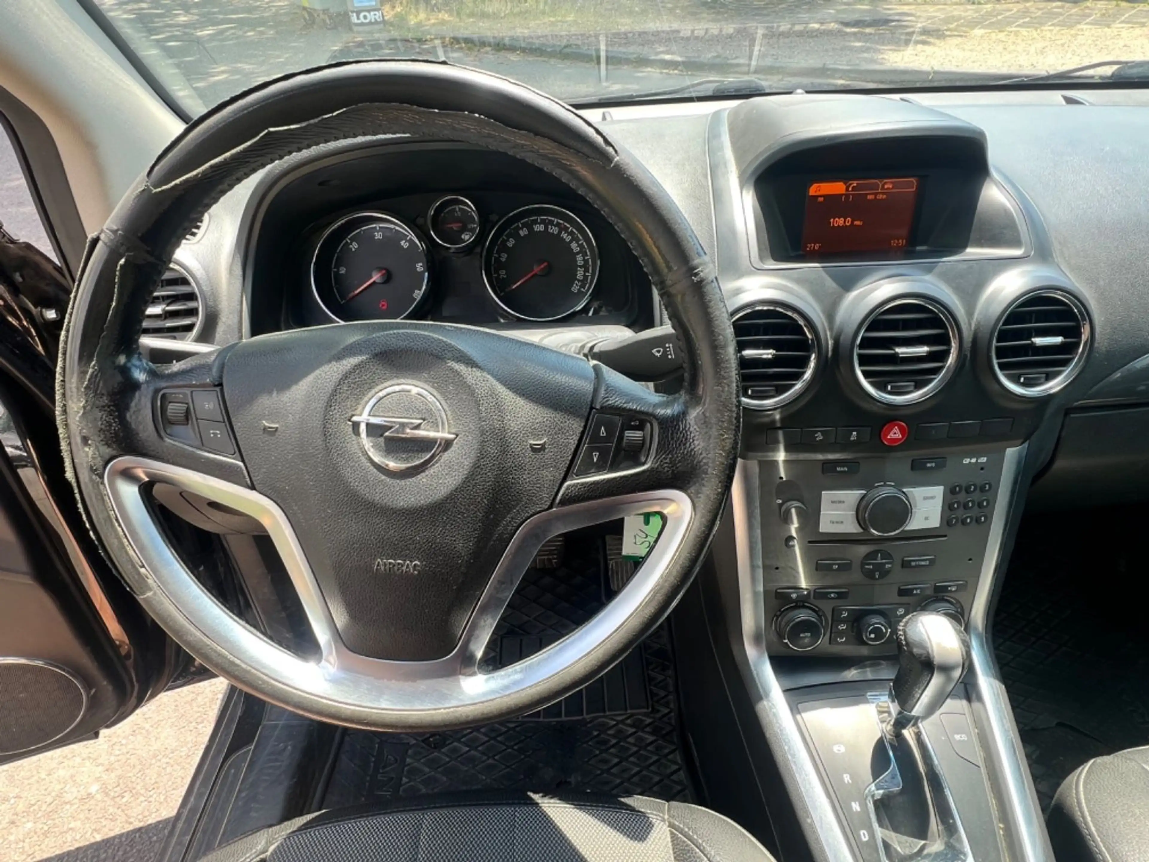 Opel Antara Design Edition 4x4 / 1. Hand — photo 7