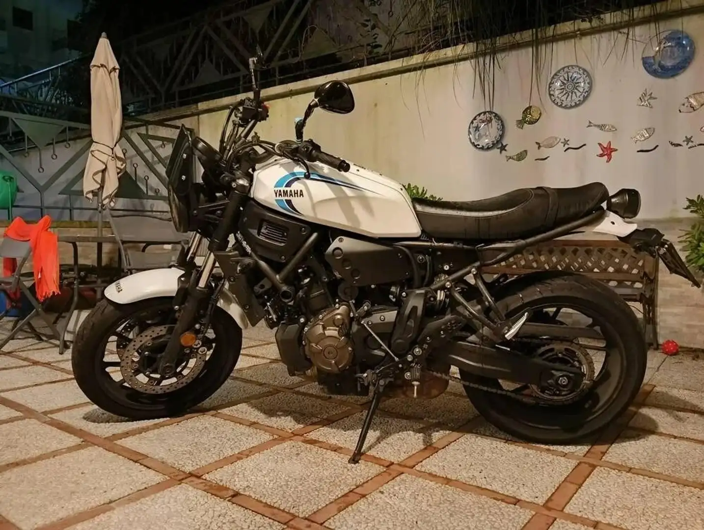 Yamaha XSR 700 Bianco - 1