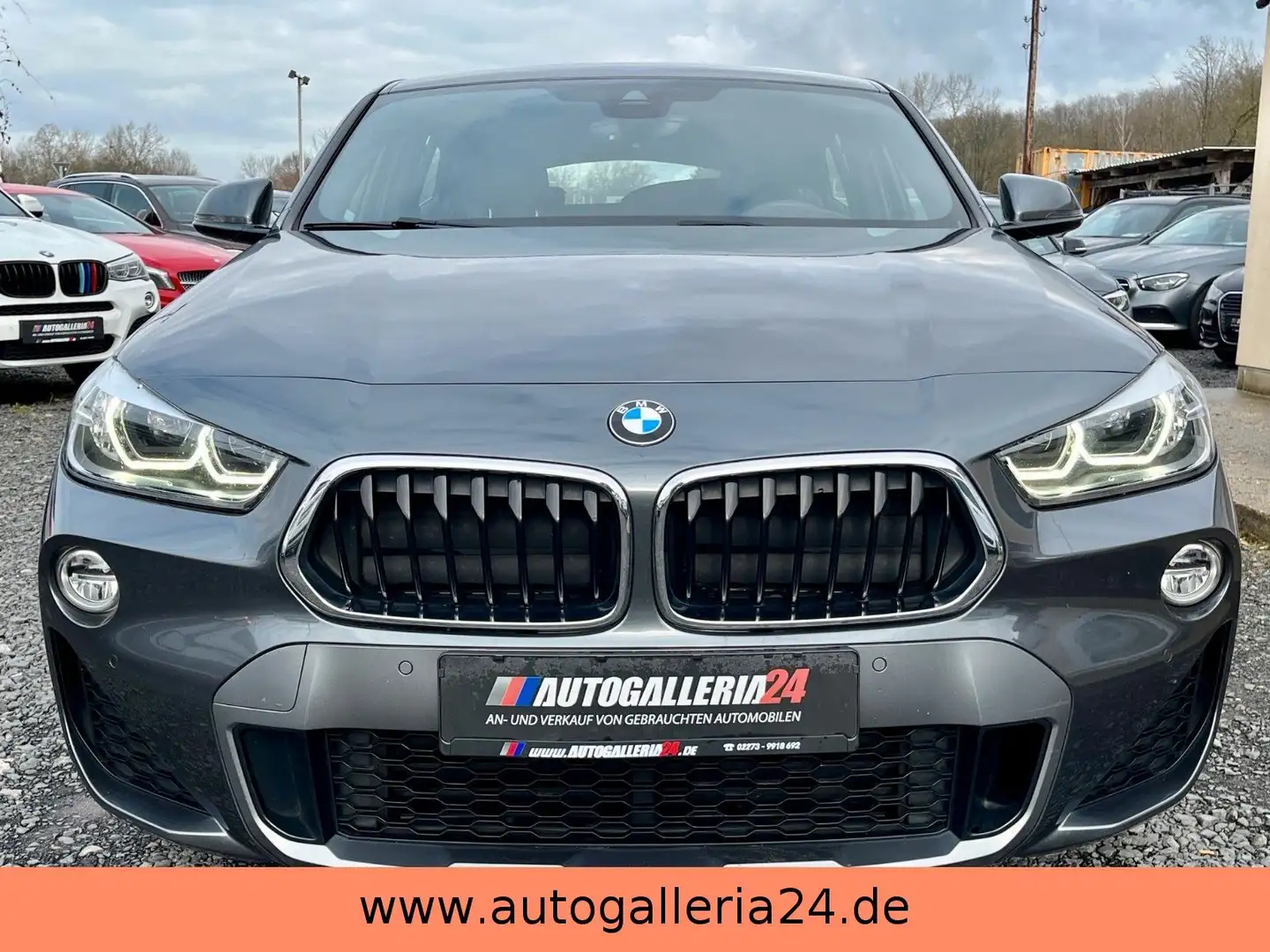 BMW X2 sDrive20i M SPORTPAKET X Navi Pano LED HUD Grau - 2