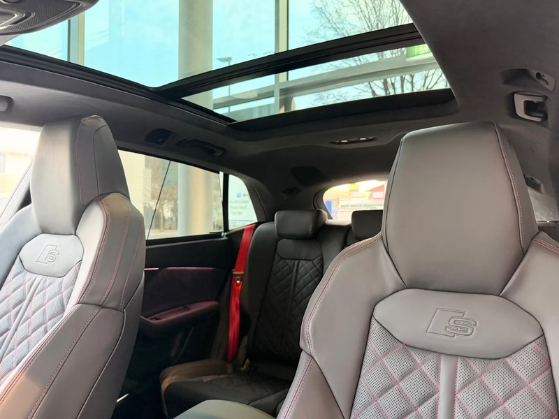 Audi Q8 TDI SLINE Facelift/sw/B&O/AHK/Carbon/HUD/23 — photo 5